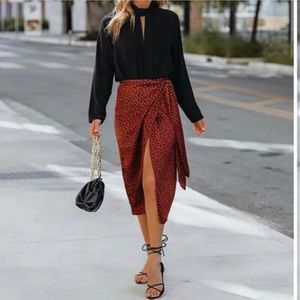 Leopard satin midi skirt